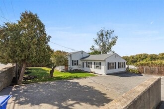 3421 Pawtucket Ave in East Providence, RI - Building Photo - Building Photo