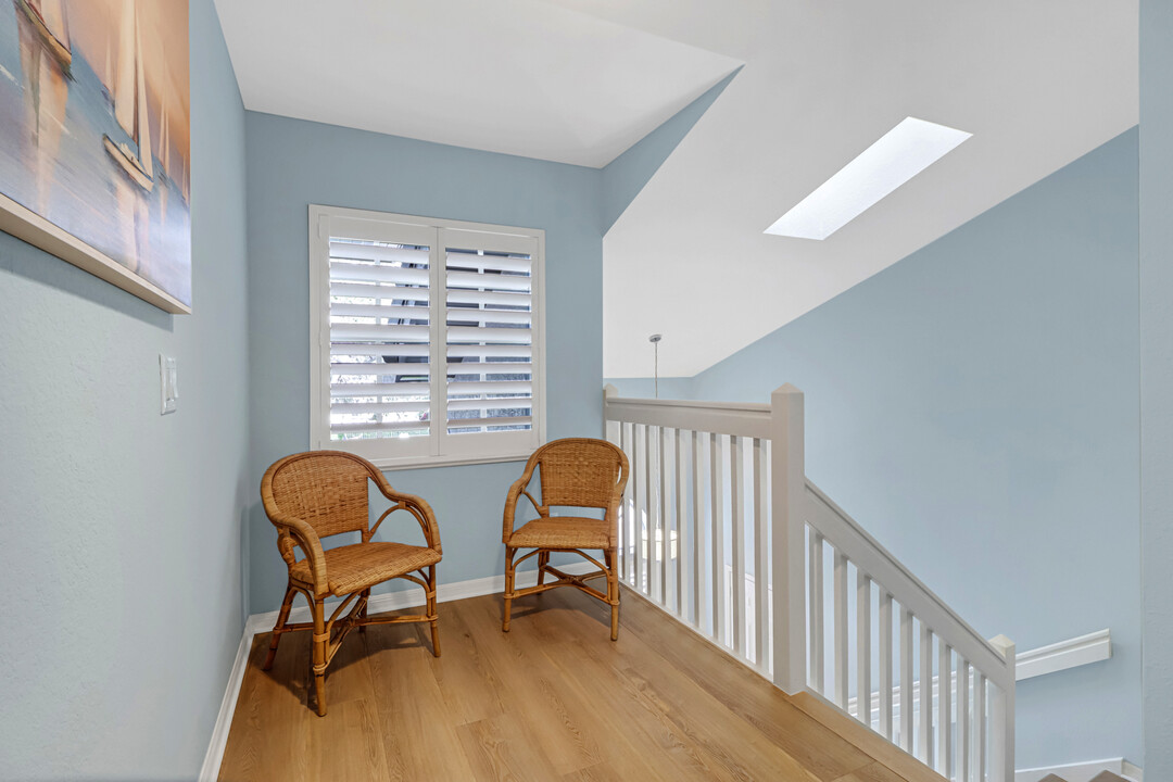 193 Via Perignon, Unit 3-4 in Naples, FL - Building Photo
