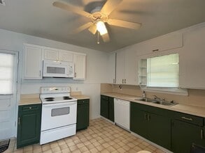 2116 Second St in Natchez, MS - Foto de edificio - Building Photo