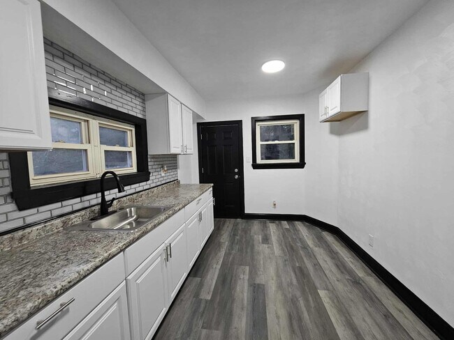 1228 Clairhaven St in Pittsburgh, PA - Building Photo - Building Photo