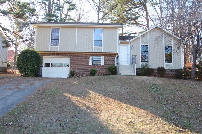 property at 6 Freda Jane Ln