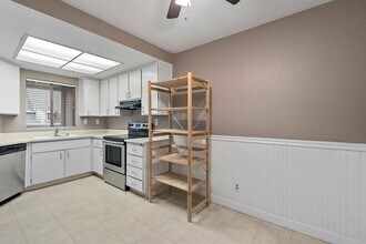 544 Shadowgraph Dr in San Jose, CA - Building Photo - Building Photo