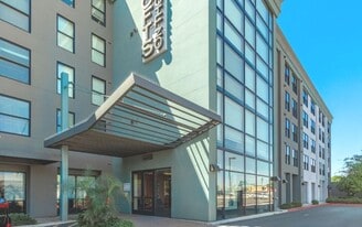 535 W Thomas Rd, Unit Luxury Apartments