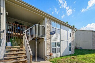 903 S Edgebrook Ln in Olathe, KS - Building Photo - Building Photo