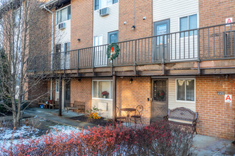 150 Glenwood Ave in Yonkers, NY - Foto de edificio - Building Photo