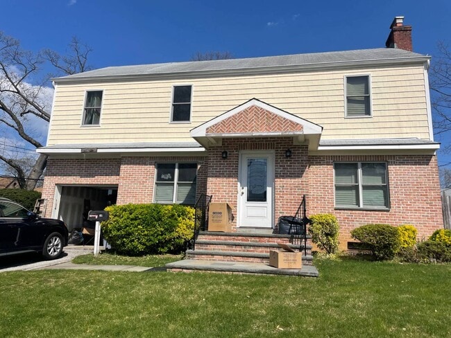 property at 28 Purdue Rd