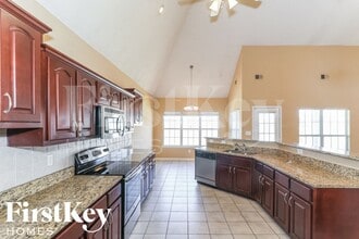 9920 Calderdale Dr in Cordova, TN - Foto de edificio - Building Photo