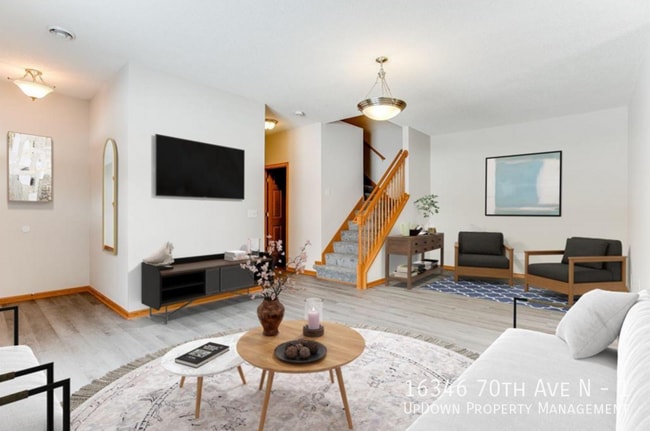 16346 70th Ave N in Osseo, MN - Building Photo - Building Photo