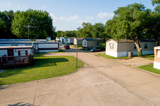 Highland Mobile Home Park in Bartlesville, OK - Building Photo - Building Photo