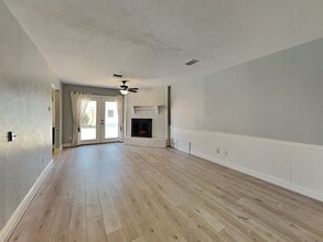 1814 Glenwick Ln in Irving, TX - Building Photo - Building Photo