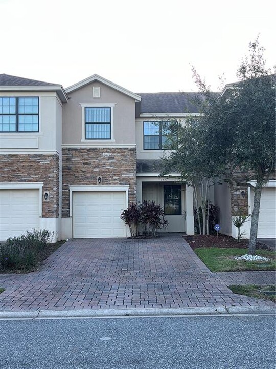 1437 Portofino Meadows Blvd in Orlando, FL - Foto de edificio