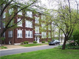 825 Leland Ave Apartments