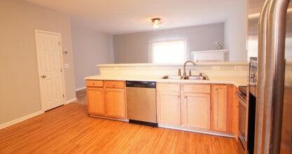 1725 TW Alexander Dr in Durham, NC - Building Photo - Building Photo