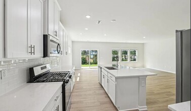 1208 Whitespire Wy in Zebulon, NC - Building Photo - Building Photo