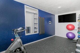 Stone Ridge Apartments in Lawton, OK - Foto de edificio - Building Photo