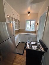 85 N Madison Ave, Unit 28 in Pasadena, CA - Building Photo - Building Photo
