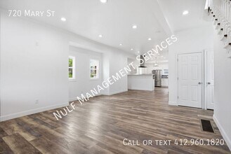 720 Mary St in Mckees Rocks, PA - Building Photo - Building Photo