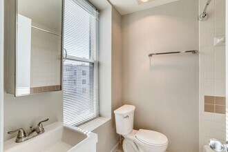 2300 18th St NW in Washington, DC - Building Photo - Building Photo