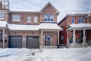 96 Robin Trail in Scugog, ON - Building Photo