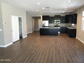 29412 W Weldon Ave in Buckeye, AZ - Building Photo - Building Photo
