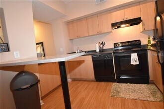 2402 W Azeele St in Tampa, FL - Building Photo - Building Photo
