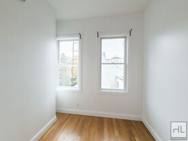 WYCKOFF AVENUE / Bushwick 3-Bed 1-Bath / N in Brooklyn, NY - Building Photo