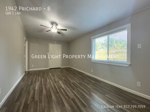 1942 Prichard Ln in Dallas, TX - Building Photo - Building Photo