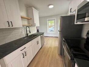 2 Cottage St in Fair Haven, VT - Building Photo - Building Photo