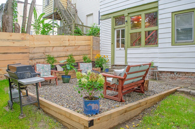 106 2nd Ave in Albany, NY - Foto de edificio - Building Photo