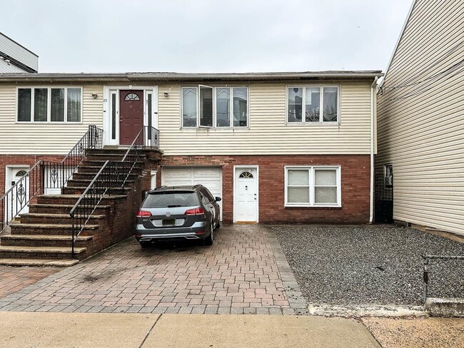property at 31 Leonard St