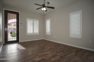 8517 Del Rivers in El Paso, TX - Building Photo - Building Photo