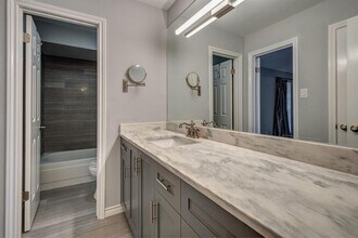 4000 Purdue St in Houston, TX - Building Photo - Building Photo