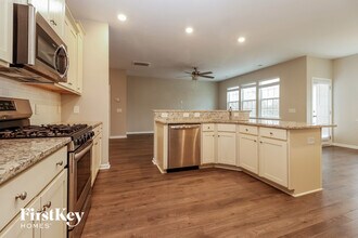 5166 Preserve Blvd in North Charleston, SC - Building Photo - Building Photo