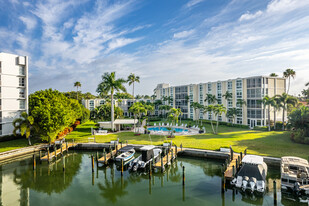 Country Gardens in Naples, FL - Foto de edificio - Building Photo