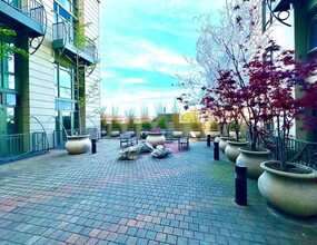 423 7th St in Oakland, CA - Building Photo - Building Photo