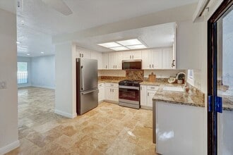 1831 Foursite Ln in Thousand Oaks, CA - Building Photo - Building Photo