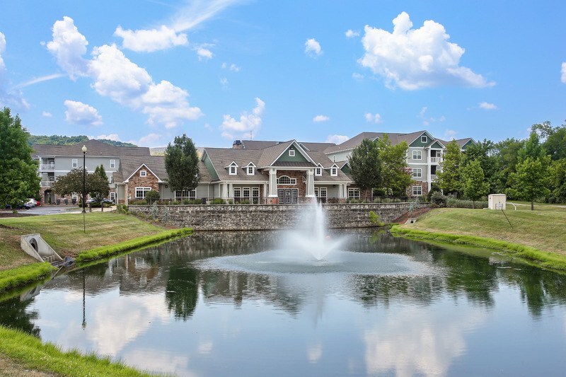 Grove at Shadow Green Apartments in Franklin, TN - Foto de edificio