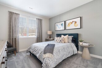 Edgemere Crossing in Shrewsbury, MA - Foto de edificio - Building Photo