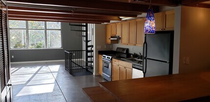 701 Pennsylvania Ave, Unit 103 in San Francisco, CA - Foto de edificio - Building Photo