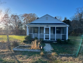 268 E Green Springs Rd in Gordonsville, VA - Building Photo - Building Photo