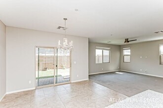 436 Accelerando Way in Henderson, NV - Building Photo - Building Photo