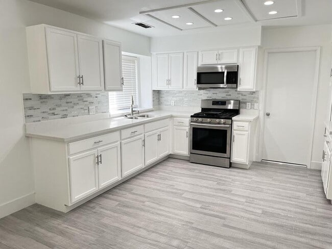 3600 Bedrock Dr in Bakersfield, CA - Building Photo - Building Photo