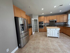 34178 Valle Dr in Union City, CA - Building Photo - Building Photo