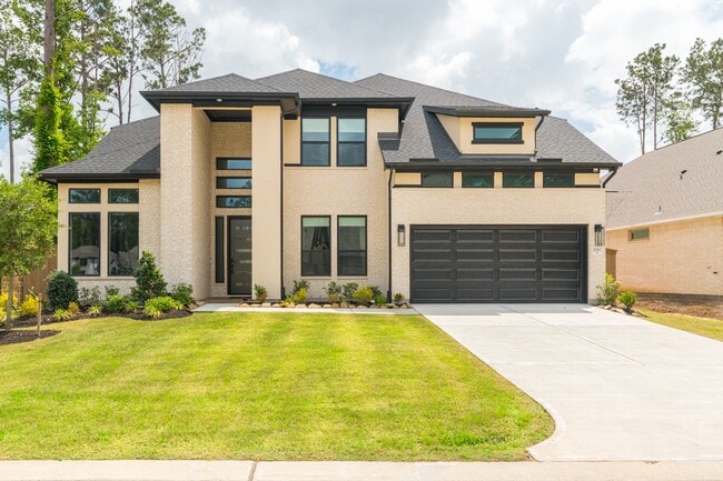 property at 21967 Gateway Arch Dr