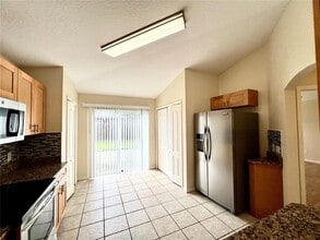 10464 Blackmore Dr in Tampa, FL - Building Photo - Building Photo