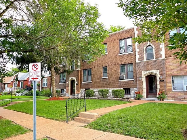 3844 Wilmington Ave, Unit 5908 2N in St. Louis, MO - Building Photo - Building Photo