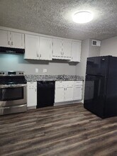 373 Stone Mountain St in Lawrenceville, GA - Building Photo - Building Photo