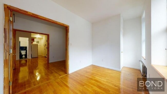 96 3rd Ave in New York, NY - Building Photo - Building Photo
