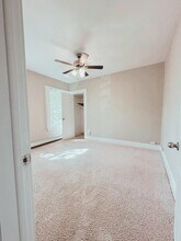 33 Elmwood Ave in Bloomfield, NJ - Building Photo - Building Photo