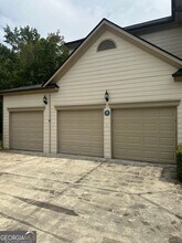 711 Pine Grove Cir in Peachtree City, GA - Building Photo - Building Photo